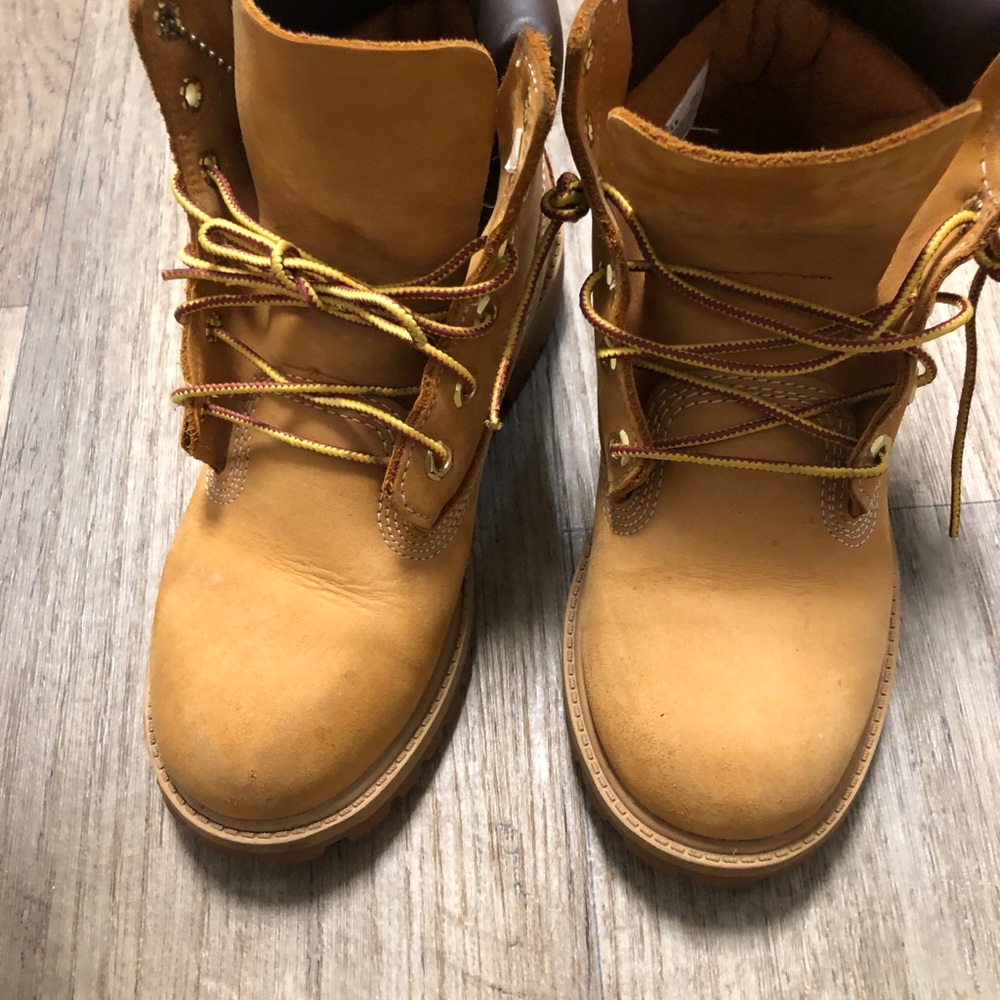 Kids size 4 Wheat Timberland boots